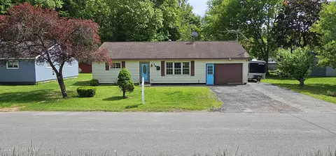 18 Mills Ter, Fonda, NY 12068