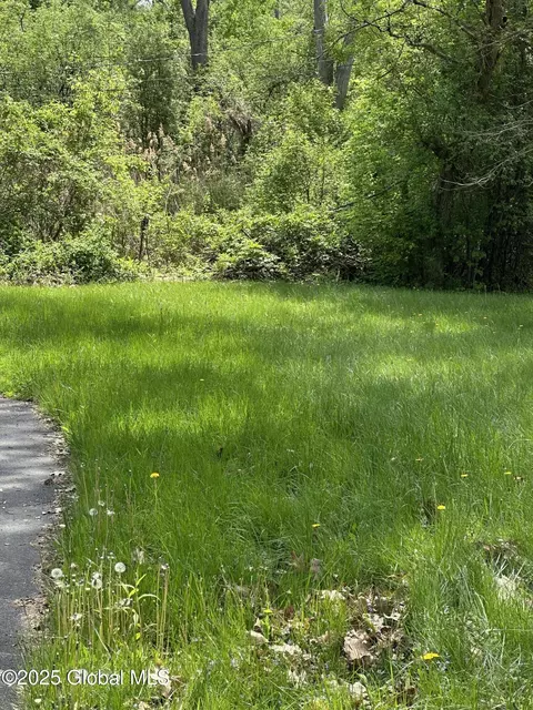 L39 Inwood Avenue, Schenectady, NY 12309