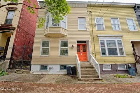 135 4th Ave, Albany, NY 12202