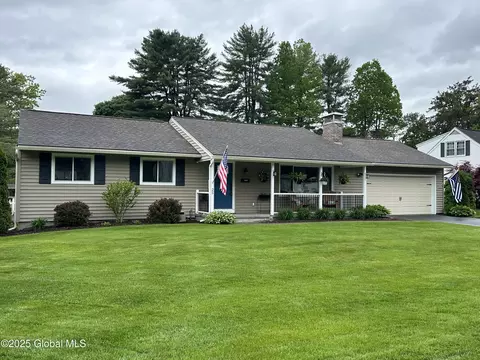 25 Sylvan Ave, Queensbury, NY 12804