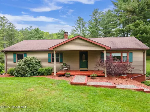 99 Tabor Rd, Berne, NY 12023