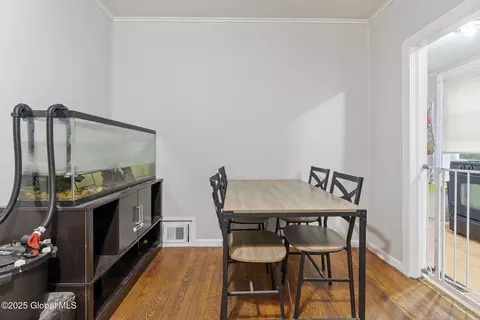 Dining - 797 Eastern Ave, Schenectady, NY 12308 photo 1 of 1