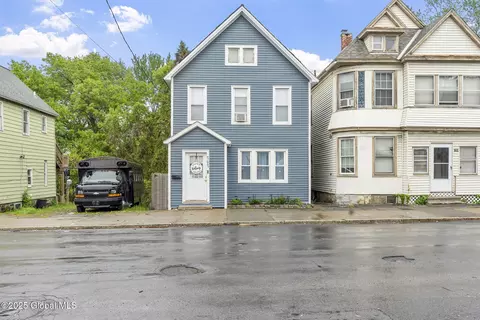 797 Eastern Ave, Schenectady, NY 12308