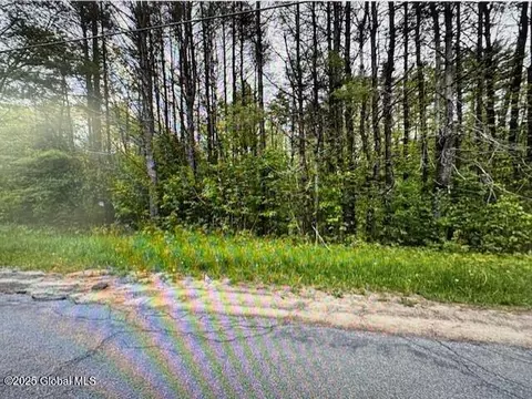 1 Capehorn Road # l9, Johnstown, NY 12095