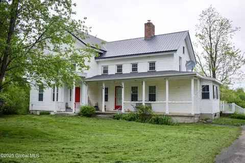219 Oswegatchie Rd, Mohawk, NY 12068