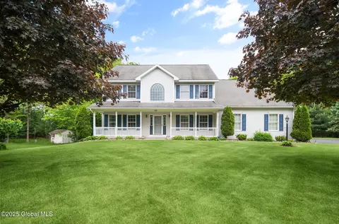 23 Jarose Pl, Clifton Park, NY 12065