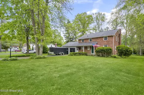 Exterior - 1920 Dover Rd, Schenectady, NY 12309 photo 2 of 2