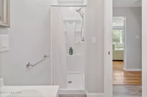 Bath - 1920 Dover Rd, Schenectady, NY 12309 photo 2 of 2