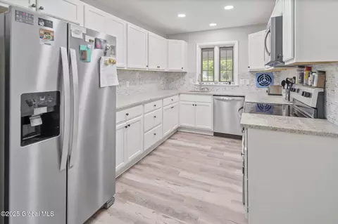 Kitchen - 1920 Dover Rd, Schenectady, NY 12309 photo 1 of 2