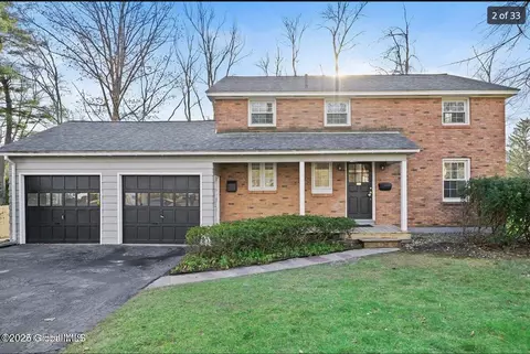1920 Dover Rd, Schenectady, NY 12309
