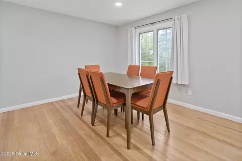 Dining - 1920 Dover Rd, Schenectady, NY 12309 photo 2 of 2