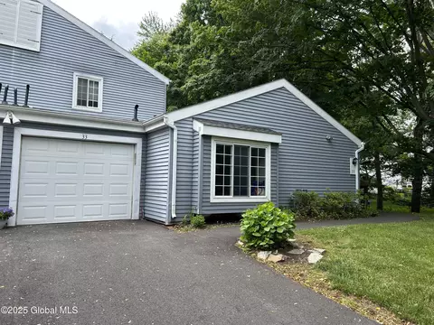 Exterior - 33 Oak Rd, Delmar, NY 12054 photo 1 of 7