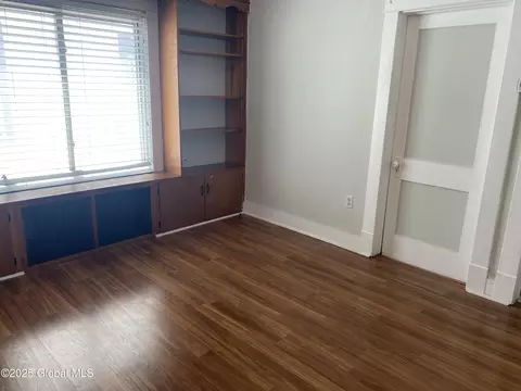 Living - 20 Hawk St, Schenectady, NY 12307 photo 4 of 5
