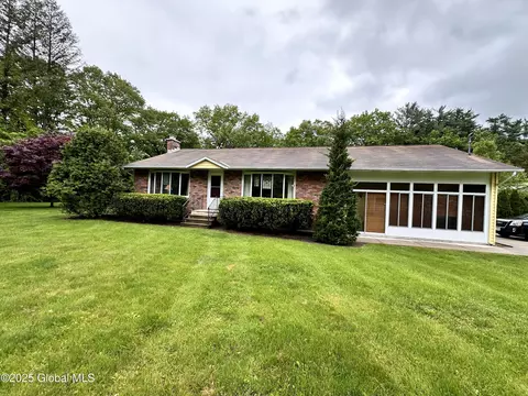 252 Wemple Rd, Rotterdam, NY 12306