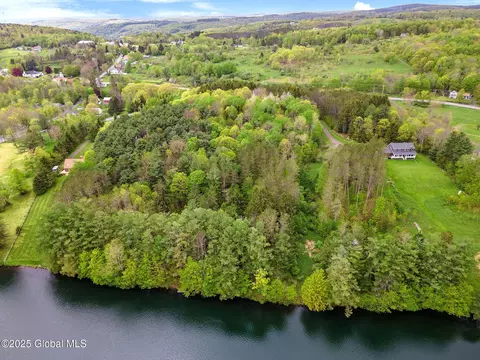 132 Lakeway Ln # M, Summit, NY 12175