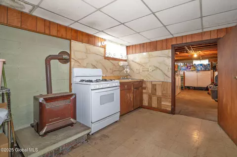 3291 Frank St, Schenectady, NY 12306 photo 27