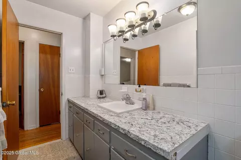 3291 Frank St, Schenectady, NY 12306 photo 22
