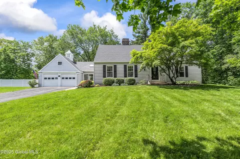 91 Gorman Rd, Menands, NY 12204