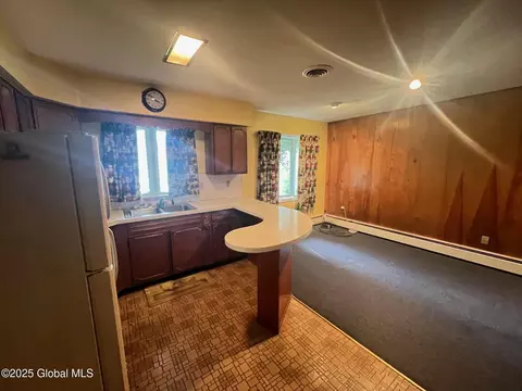 1345 Evergreen Ave, Schenectady, NY 12306 photo 9