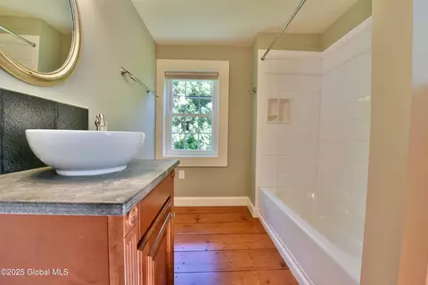 Bath - 51 Hoffman Rd, Saratoga Springs, NY 12866 photo 2 of 7