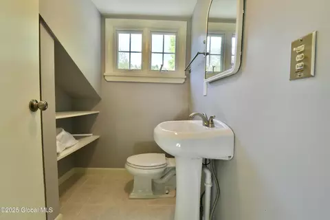 Bath - 51 Hoffman Rd, Saratoga Springs, NY 12866 photo 7 of 7
