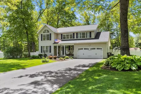 229 Drummond Dr, Ballston Spa, NY 12020