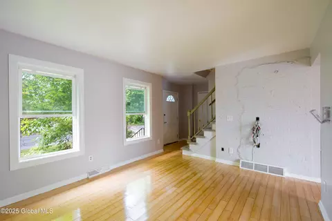 78 Dewitt Ave, Schenectady, NY 12304 photo 6