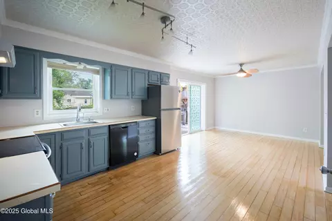78 Dewitt Ave, Schenectady, NY 12304 photo 14