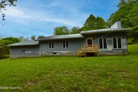 442 State Highway 349, Gloversville, NY 12078