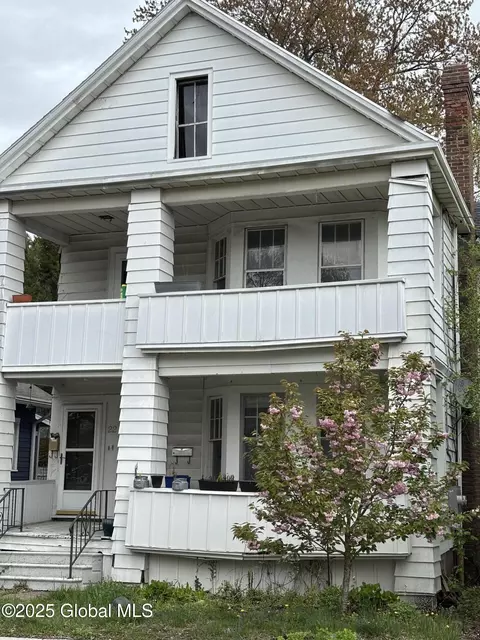 22 N Lake Ave, Troy, NY 12180