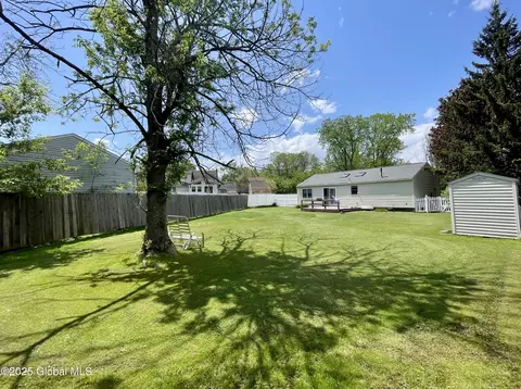 41 Amelia Dr, Schenectady, NY 12309 photo 30