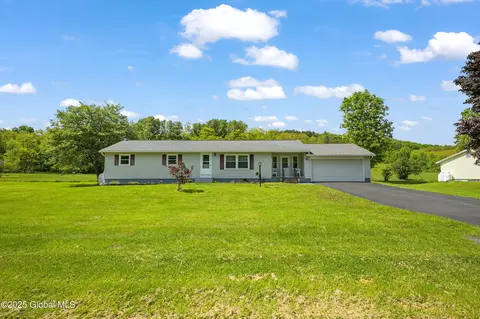 54 Medallion Dr, Otego, NY 13825