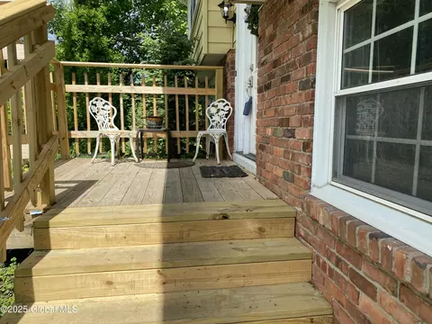 198 Hillcrest Ave, Schenectady, NY 12304 photo 13
