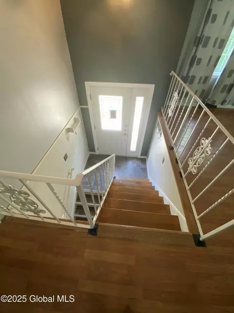 198 Hillcrest Ave, Schenectady, NY 12304 photo 39