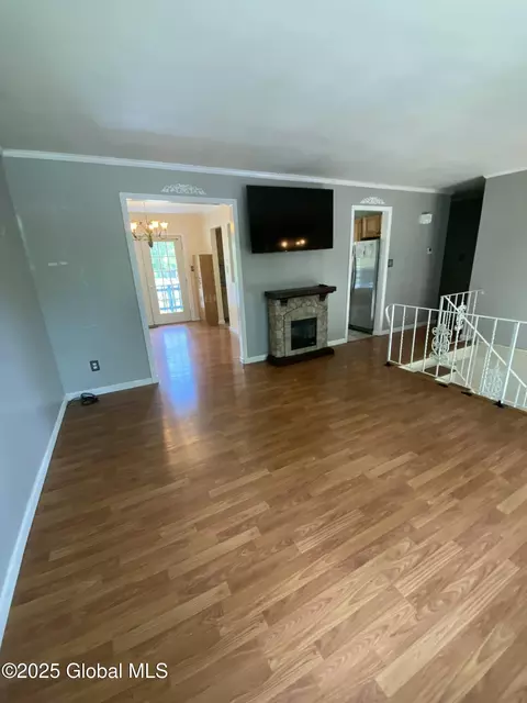 198 Hillcrest Ave, Schenectady, NY 12304 photo 19