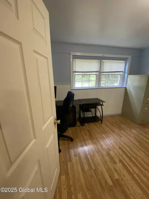 198 Hillcrest Ave, Schenectady, NY 12304 photo 41