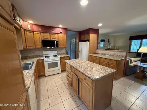 35 Seventh Ave, Hudson Falls, NY 12839 photo 4