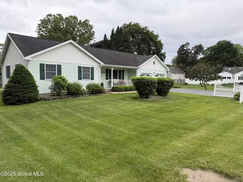 35 Seventh Ave, Hudson Falls, NY 12839 photo 26