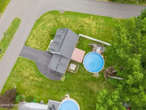 View/Area - 110 Trinity Pl, Selkirk, NY 12158 photo 2 of 3