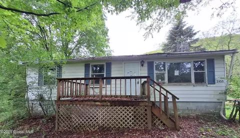 2459 Delaware Tpke, Voorheesville, NY 12186