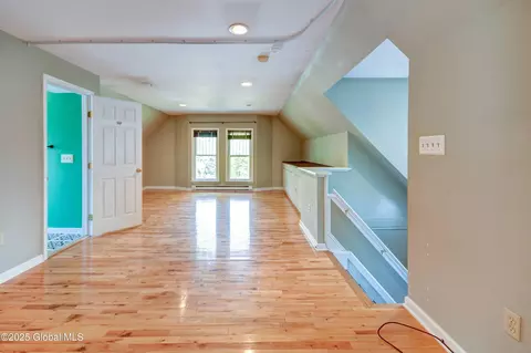1348 Union St, Schenectady, NY 12308 photo 56