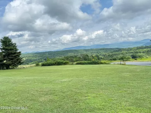 L16 County Route 28, Granville, NY 12832