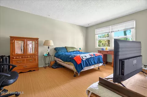 72 Algonquin Rd, Clifton Park, NY 12065 photo 23
