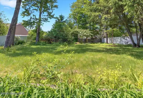 72 Algonquin Rd, Clifton Park, NY 12065 photo 32