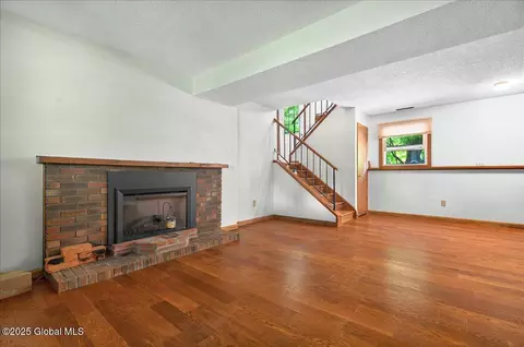 72 Algonquin Rd, Clifton Park, NY 12065 photo 18
