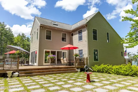 272 Meadowland Dr, Middleburgh, NY 12122