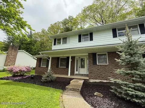 804 Rosewood Ter, Endicott, NY 13760