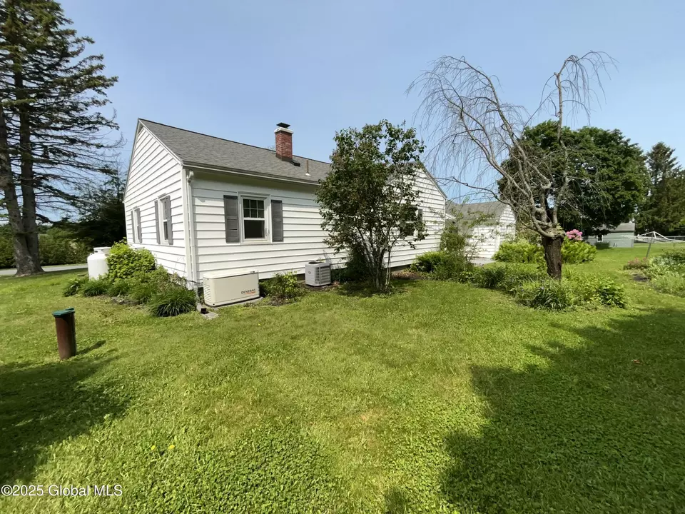Exterior - 11 Calhoun Rd, Troy, NY 12180 photo 9 of 10