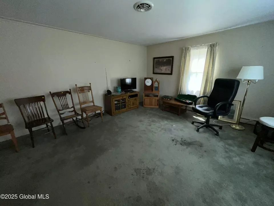 Living - 11 Calhoun Rd, Troy, NY 12180 photo 3 of 3