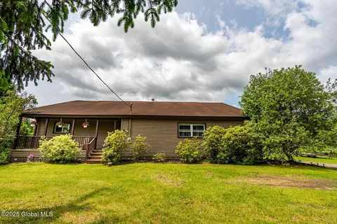 261 Smith Rd, Salem, NY 12865